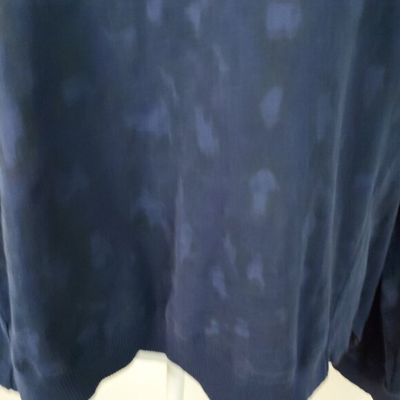 Mododoc Navy Escape Long Sleeve Tee NWT - Picture 4 of 8